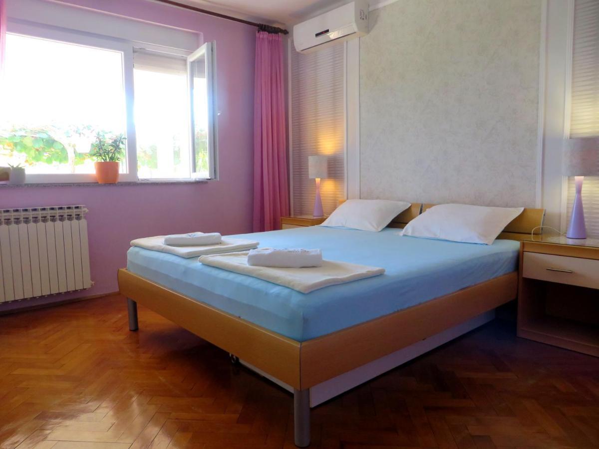 Beach Apartments Roza - The Garden Apartment บีโอกราดนาโมรู ภายนอก รูปภาพ